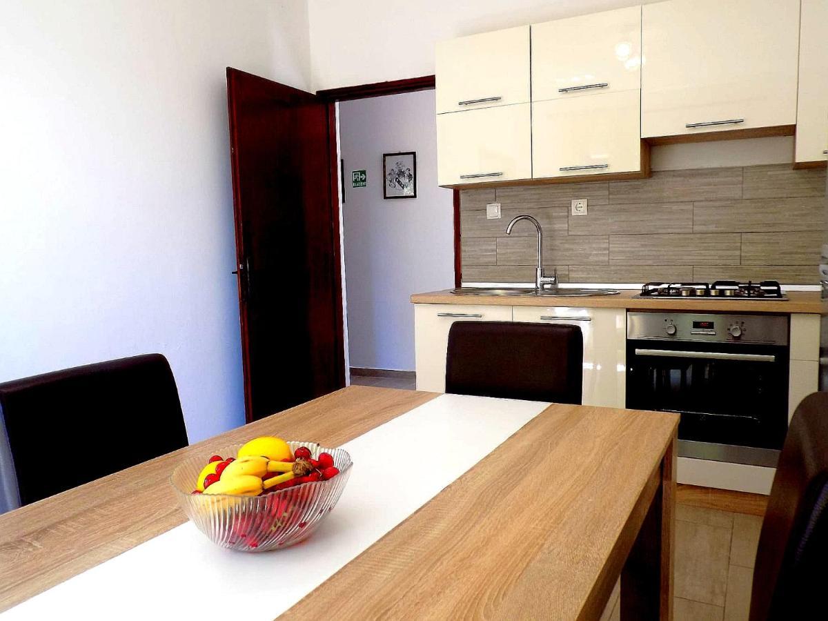 Apartment Marta Ябланац Екстериор снимка